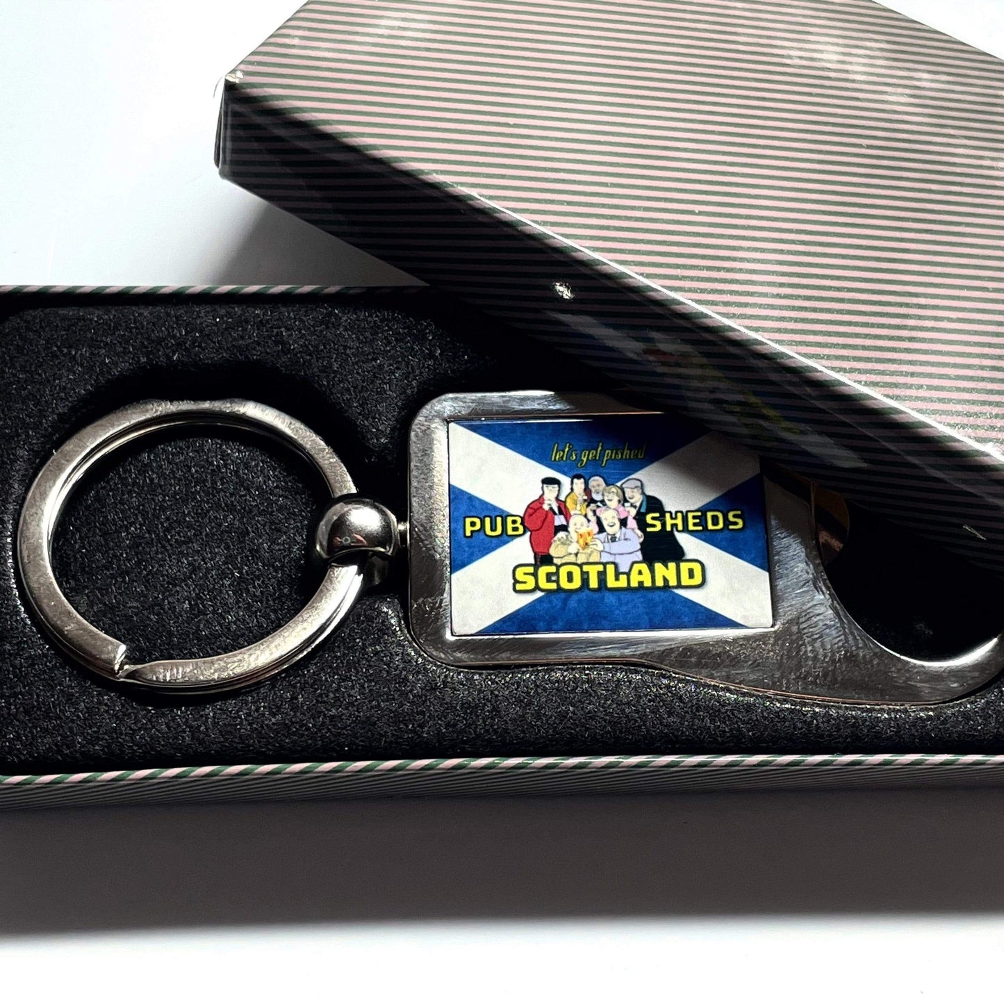 Pub Shed Scotland Key Ring and Bottle Opener Raise the Bar Print and Design - Raise the Bar